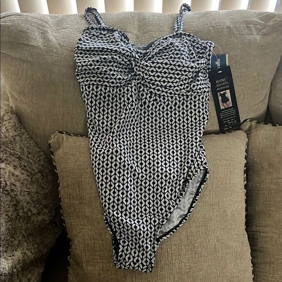 Classic Black and White One Piece Swimsuit - Picture 1 of 2